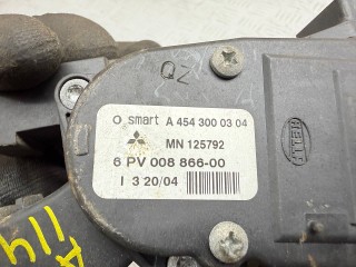педаль газа, ориг. номер MN125792, A4543000304, Smart ForFour 1 поколение 2004-2006