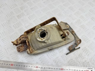 фара противотуманная левая, ориг. номер P0239L, Mitsubishi Pajero 3 поколение 1999-2003