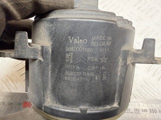 фара противотуманная правая, ориг. номер 9650001680, 89210094, 89204711, Citroen C4 Picasso 1 поколение 2006-2013