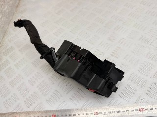блок предохранителей, ориг. номер 7L0941828A, 7L0941824A, Volkswagen Touareg 1 поколение 2002-2007