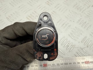кнопка открытия багажника, ориг. номер 68164105AA, Jeep Cherokee 5 поколение 2013-2018