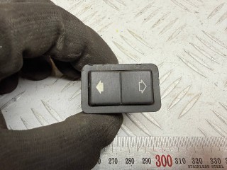 кнопка стеклоподъемника двери, ориг. номер 8368974, BMW 5 E39 1995-2000