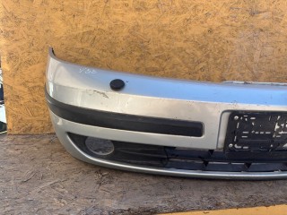 бампер передний, ориг. номер 8200008270, Renault Laguna 2 поколение 2001-2005