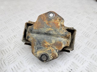 подушка крепления двигателя, ориг. номер MR374898, Mitsubishi Montero 3 1999-2003