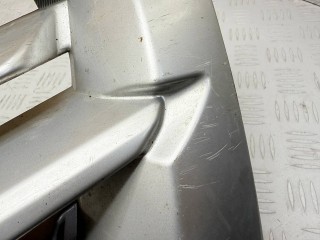 решетка радиатора, ориг. номер MR387981, MR387982, Mitsubishi Pajero 3 1999-2003