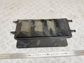 крышка корпуса салонного фильтра, ориг. номер 1675021011, Toyota Yaris 1 поколение XP10 1999-2003