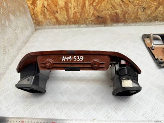рамка магнитолы, ориг. номер MR40244601, MR40244701, MR402666, MR456373, Mitsubishi Pajero 3 поколение 1999-2003