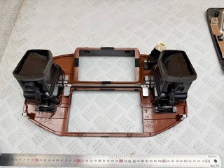 рамка магнитолы, ориг. номер MR40244601, MR40244701, MR402666, MR456373, Mitsubishi Pajero 3 поколение 1999-2003