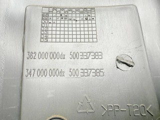обшивка центральной стойки правая, ориг. номер 500337383, 500337385, 347000000, 362000000, IVECO Daily 4 2006-2011