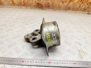 V04643