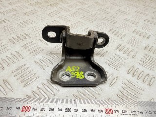 петля двери передней левой Toyota RAV4 3 поколение XA30 2005-2008, 6874033021