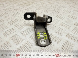 петля двери передней правой Toyota RAV4 3 поколение XA30 2005-2008, 6871012151