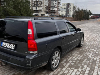 Volvo V70 2 поколение [рестайлинг] 2007г. 2.4 л., D 5244 T4 - фото №2