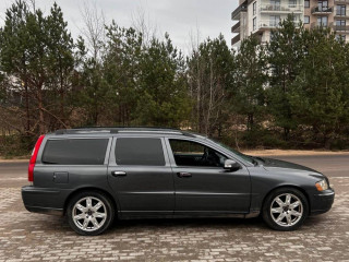 Volvo V70 2 поколение [рестайлинг] 2007г. 2.4 л., D 5244 T4 - фото №6