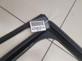 51357390165 Уплотнитель стекла двери задний левый Mini Countryman F60 2016г. - фото №4