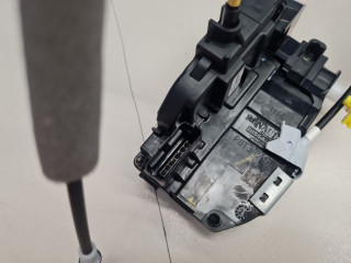 Замок двери передней левой, ориг. номер 80501BM90A, Nissan Qashqai J11E