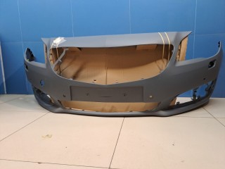 Бампер передний Opel Insignia 2008-2013