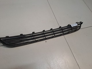 Решётка в бампер центральная, ориг. номер 1801374, Ford Fiesta Mk6 2012-2019