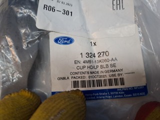 Кронштейн крепления фары, ориг. номер 1324270, Ford Focus 2.5 2007-2011