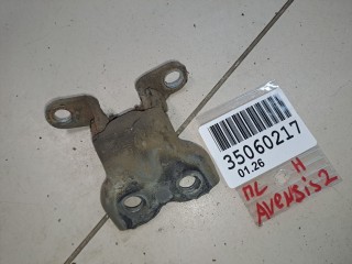 Петля двери передней левой нижняя, ориг. номер 687400D010, Toyota Avensis T25 2003-2006