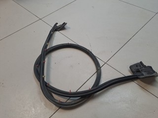 Уплотнитель двери передней левой, ориг. номер 63511AG010, Subaru Legacy B13 2003-2007
