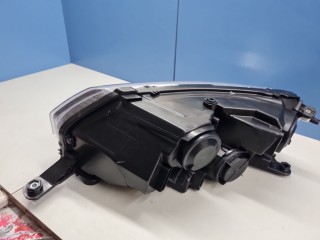 Фара правая, ориг. номер ST6651124R, Skoda Rapid 2012-2017