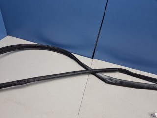 Уплотнитель двери передней левой, ориг. номер LR054777, Land Rover Discovery 2004-2009
