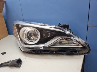 Фара правая, ориг. номер ST2211166CR, Hyundai Solaris 2010-2014