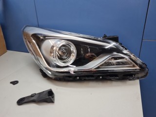 Фара правая, ориг. номер ST2211166CR, Hyundai Solaris 2010-2014