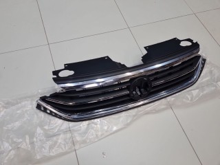 Решетка радиатора, ориг. номер SHF02800, Volkswagen Polo Sedan 2015-2020
