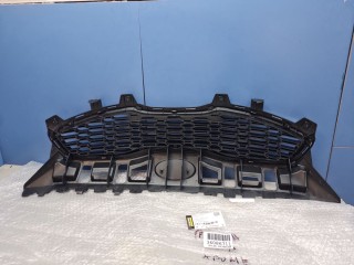 Решетка радиатора, ориг. номер SHF02753, KIA Ceed 2012-2015