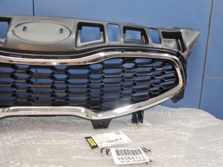 Решетка радиатора, ориг. номер SHF02753, KIA Ceed 2012-2015