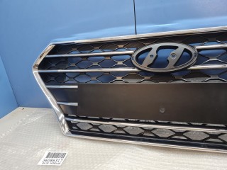 Решетка радиатора, ориг. номер SHF02747, Hyundai Solaris 2014-2017