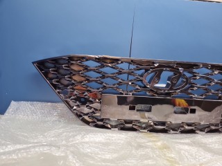 Решетка радиатора, ориг. номер SHF02746, Hyundai Solaris 2014-2017