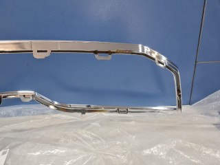 Рамка решетки радиатора, ориг. номер SHF01588, Skoda Octavia A7 2013-2017