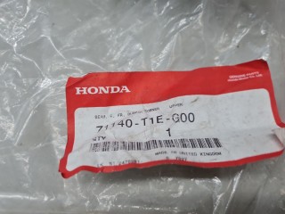 Кронштейн фары правый, ориг. номер 71140T1EG00, Honda CR-V 2011-2015