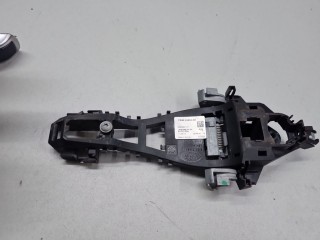 Кронштейн ручки двери передней левой Land Rover Range Rover Sport 2009-2013
