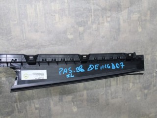 Накладка рамки двери задняя левая, ориг. номер 3G0839901, Volkswagen Passat B8 2014-2021