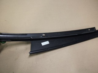Накладка рамки двери задняя левая, ориг. номер 51357209715, BMW 5 F10 2009-2013