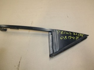 Накладка рамки двери задняя левая, ориг. номер 6748847040, Toyota Prius W30