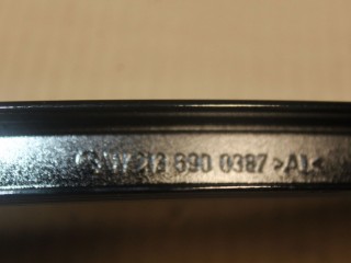 Накладка рамки двери задняя левая, ориг. номер A2136900387, Mercedes E-klasse W213 2016-2021