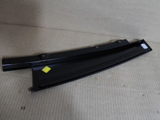 Накладка рамки двери задняя левая, ориг. номер A2136900387, Mercedes E-klasse W213 2016-2021