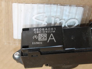 Кнопка стеклоподъемника передней правой двери, ориг. номер 8608A061, Mitsubishi Outlander CW XL