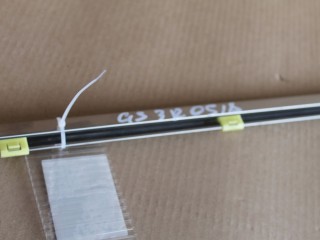 Накладка стекла задней правой двери, ориг. номер 7573030390, Lexus GS L10
