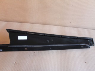 Накладка рамки двери задняя правая, ориг. номер 51357209716, BMW 5 F10 2009-2013