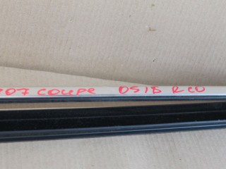 Накладка стекла передней правой двери, ориг. номер A2077200400, Mercedes E-klasse C207 Coupe 2009-2013