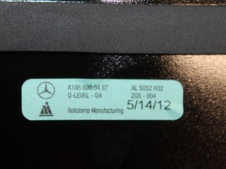 Накладка рамки двери задняя правая, ориг. номер A1666900487, Mercedes M-klasse W166 ML GLE 2011-2015