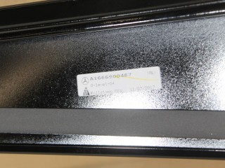 Накладка рамки двери задняя правая, ориг. номер A1666900487, Mercedes M-klasse W166 ML GLE 2011-2015