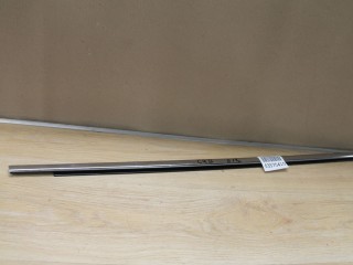 Молдинг стекла задней правой двери, ориг. номер 9811240480, Peugeot 3008 P84
