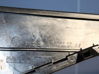 Накладка рамки двери задняя левая, ориг. номер 7P6839903C041, Volkswagen Touareg 2010-2014